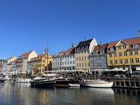 Kophenhagen Ansicht des Wassers mit Booten und bunten Häusern